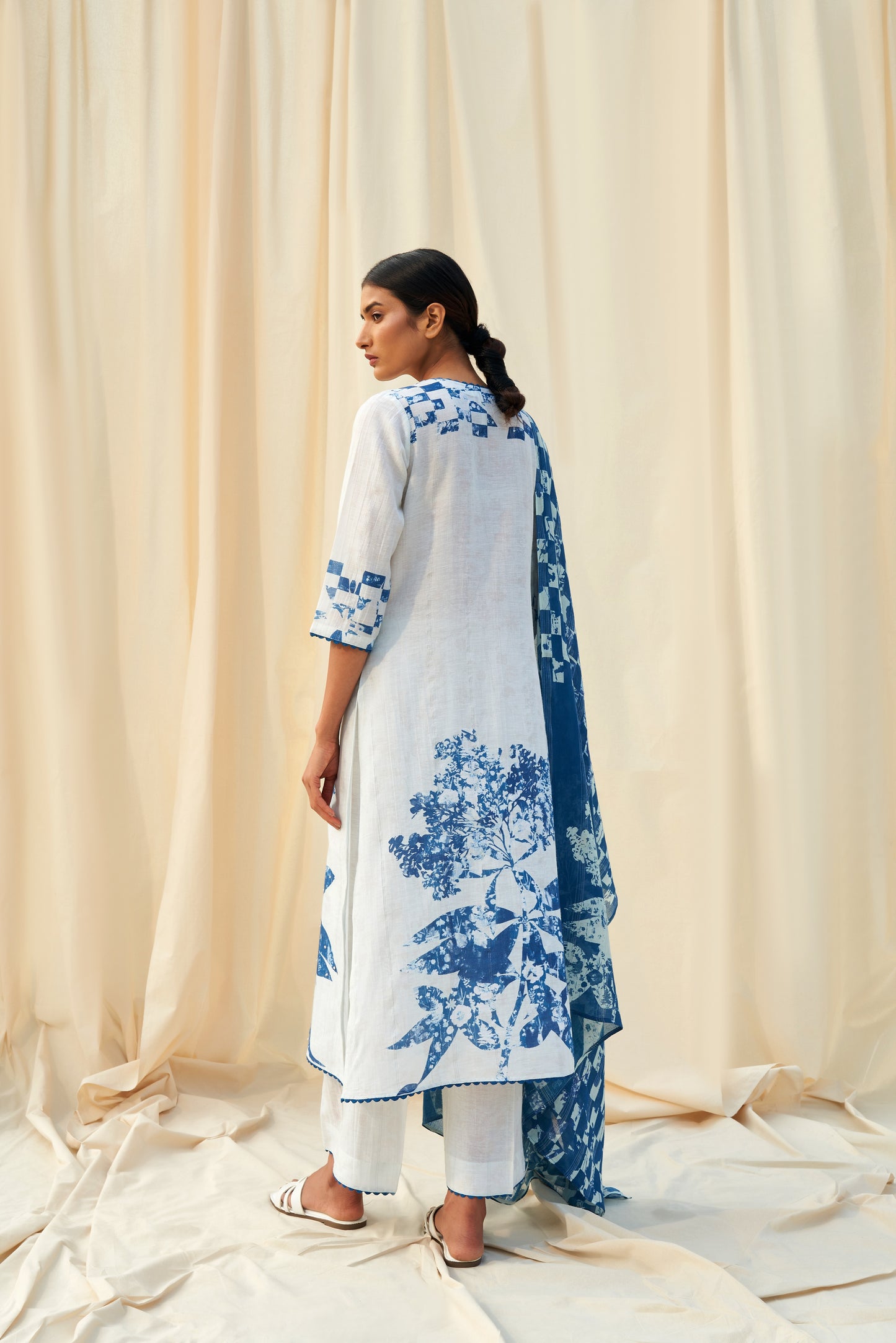 Melodia Linen Dupatta Set