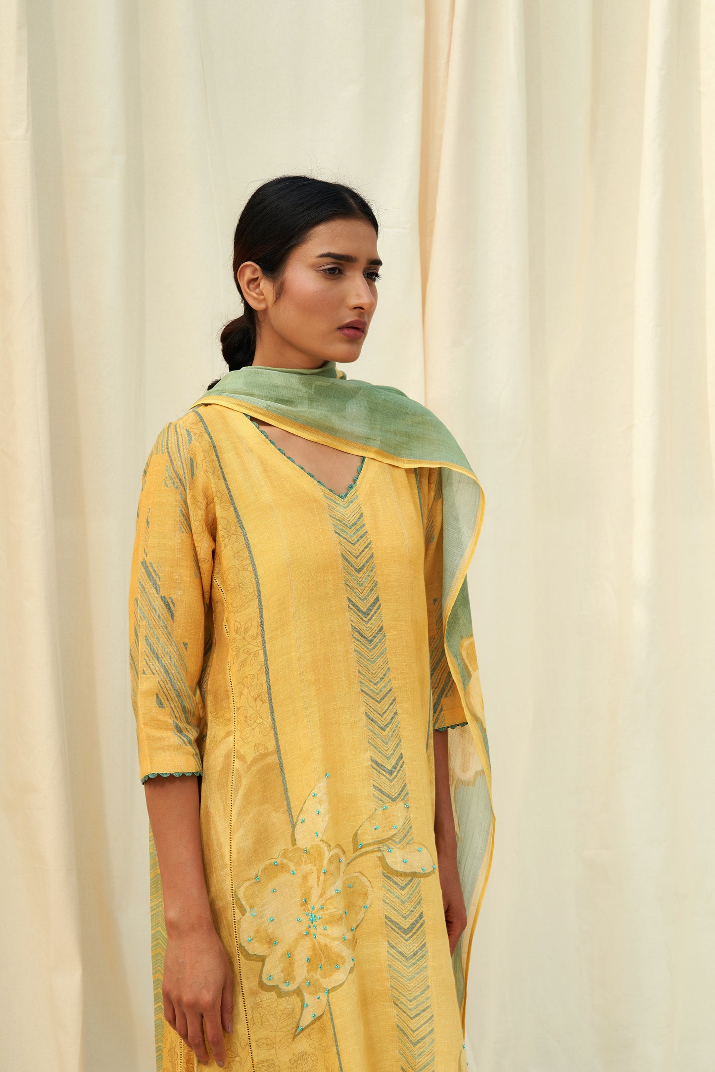 Vento Linen Dupatta Set