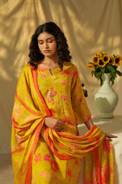 Mar Refúgio Dupatta Set
