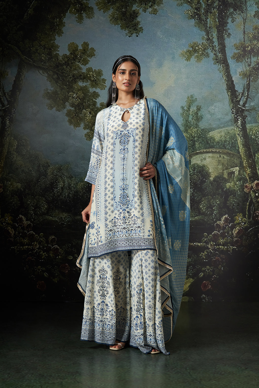 Aira  Dupatta Set