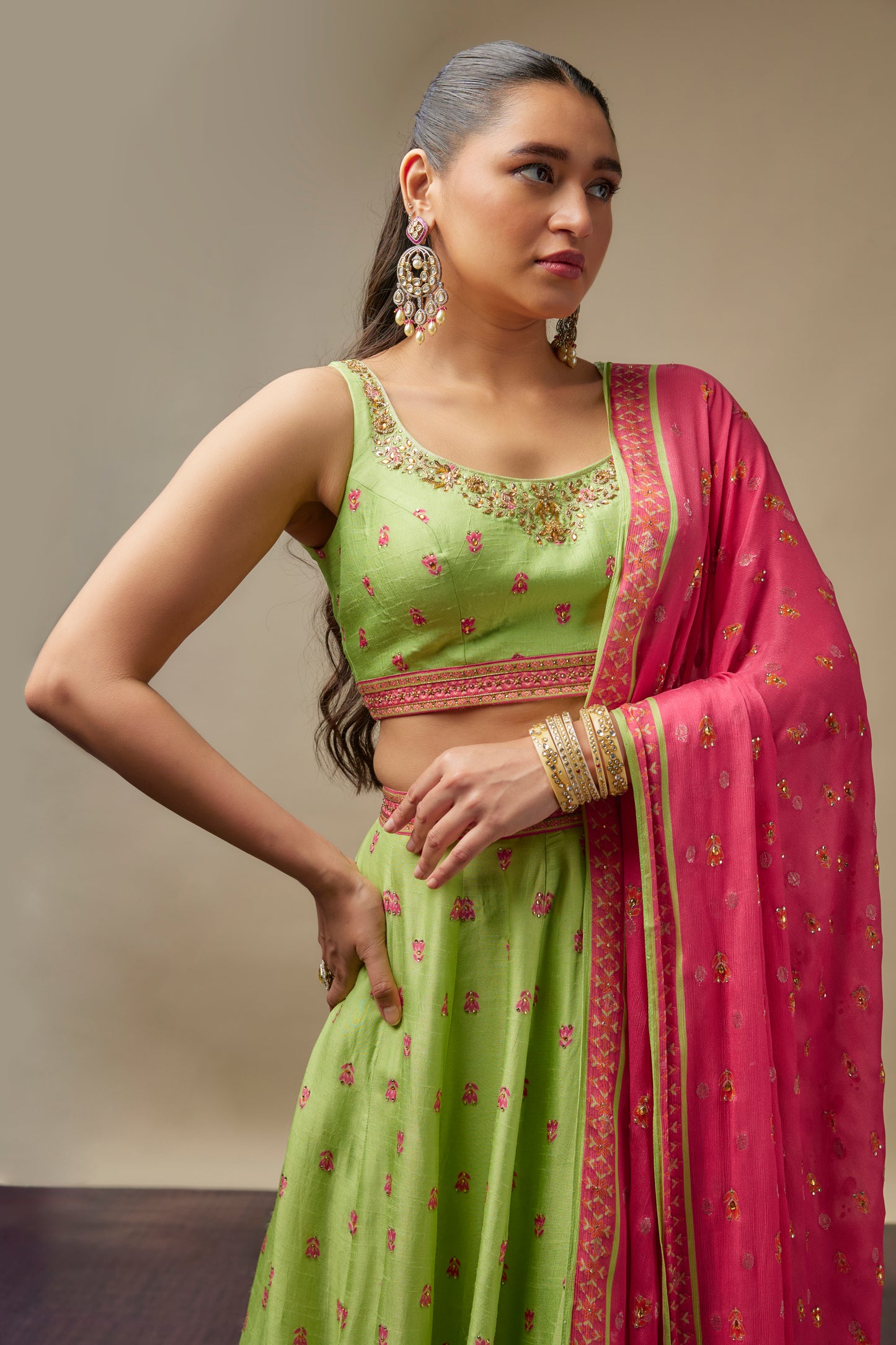 Roshna Lehenga Set
